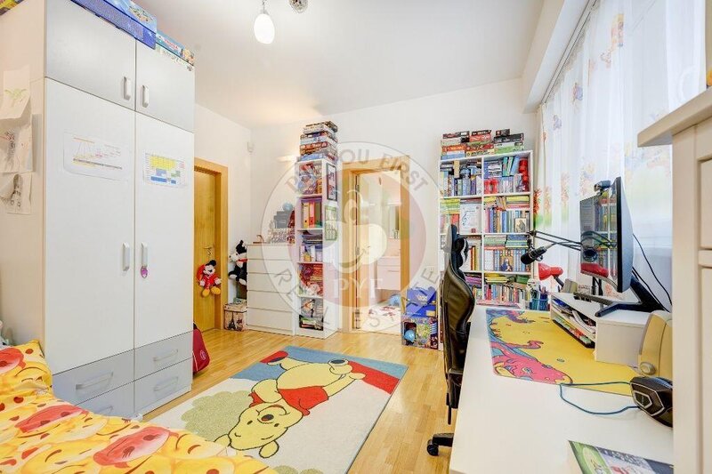 Stadionul Dinamo | 4 camere | 177mp | Decomandat | B12422