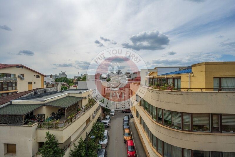 Stadionul Dinamo | 4 camere | 177mp | Decomandat | B12422